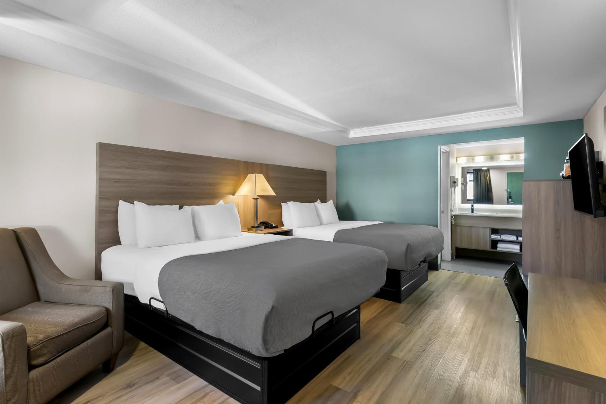 Quality Inn Downtown Хелен Экстерьер фото
