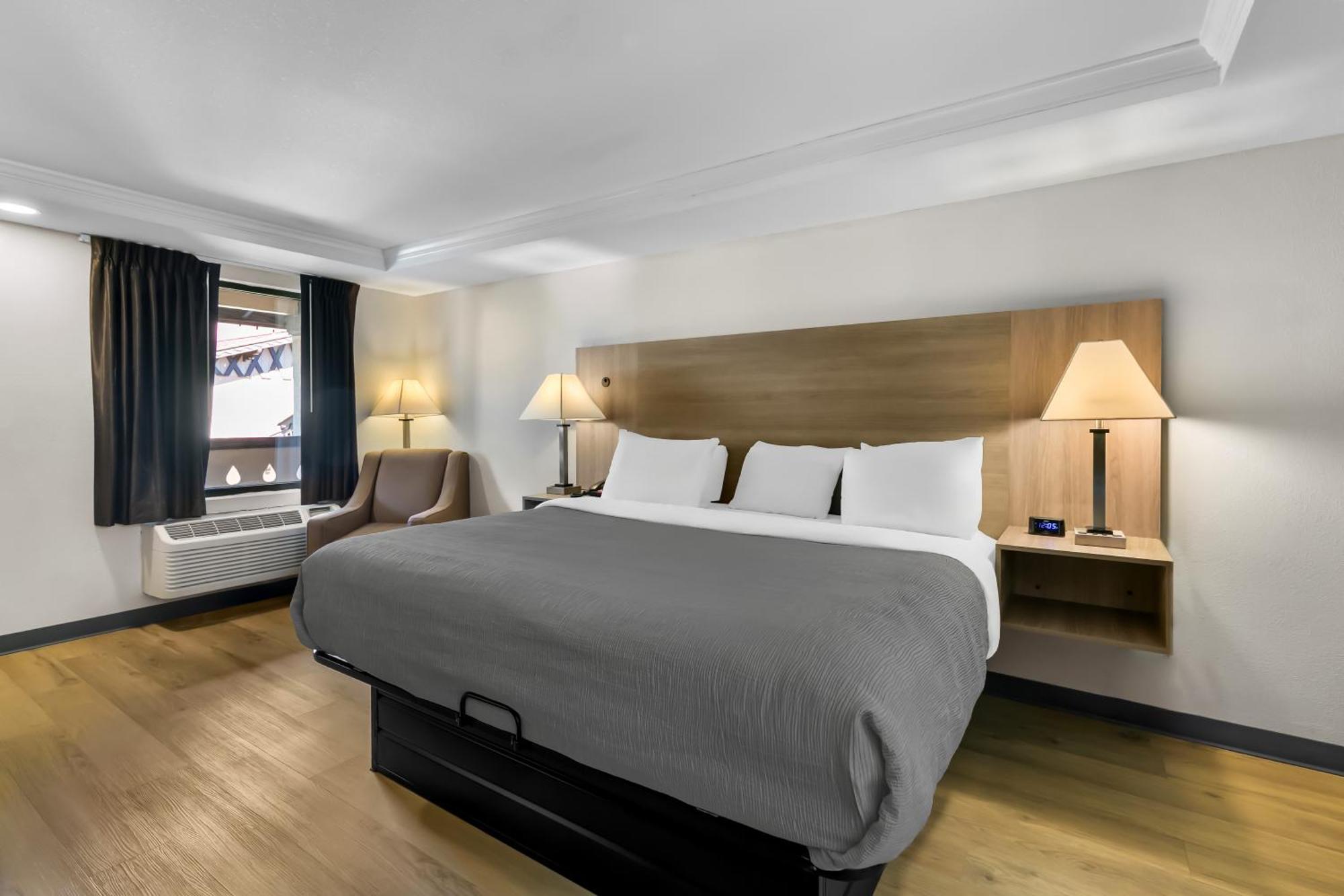 Quality Inn Downtown Хелен Экстерьер фото